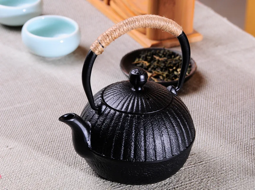 Tetera japonesa de hierro fund - Cast Iron Tetsubin reseña y precio